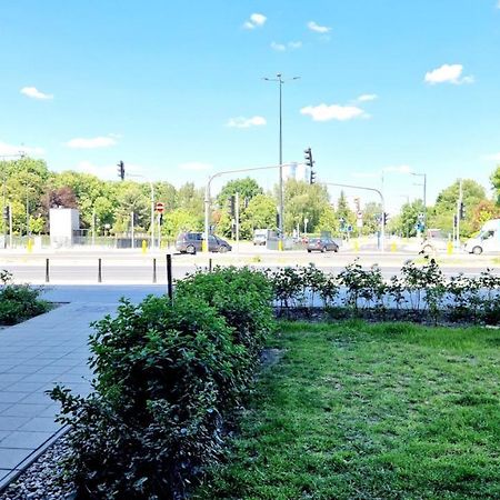 Good Wolska Residence Варшава Екстериор снимка