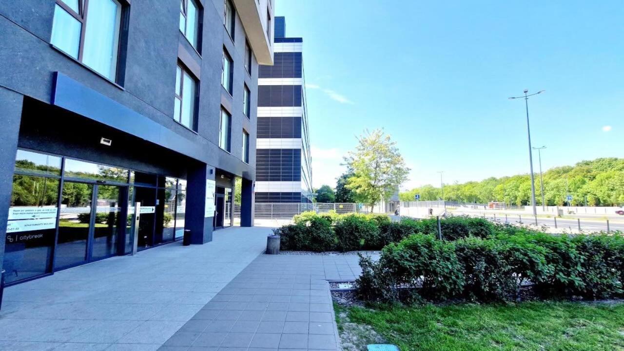 Good Wolska Residence Варшава Екстериор снимка