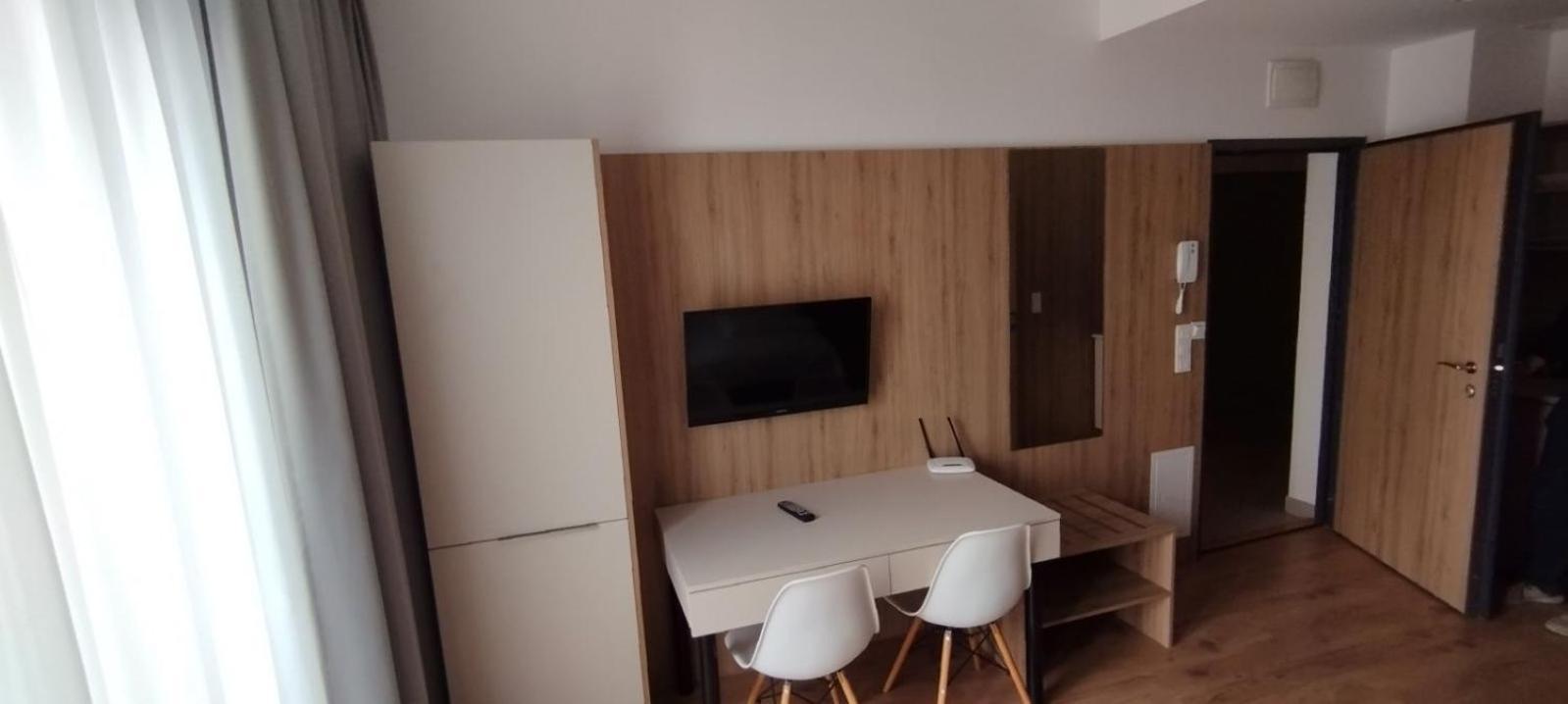 Good Wolska Residence Варшава Екстериор снимка